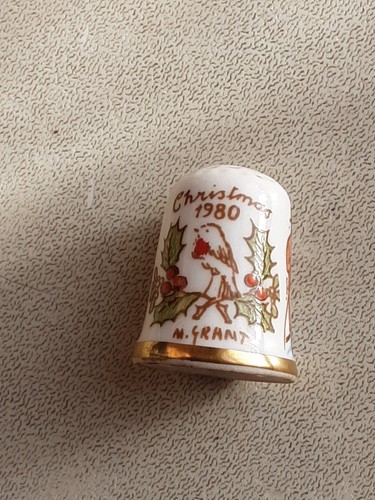 Caverswall england thimble - caverswall,