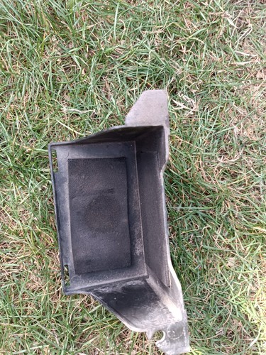 Yamaha xmax 250 battery box - yamaha,