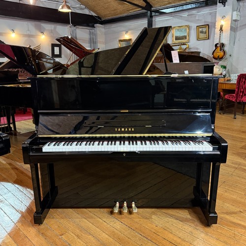 Yamaha upright piano - upright, black