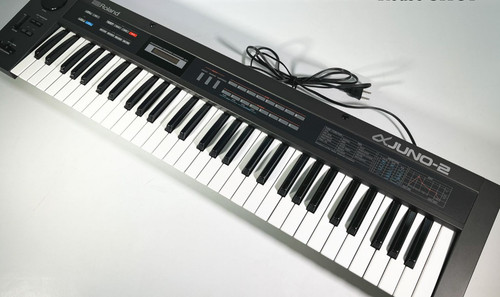 Roland polyphonic synthesizer - polyphonic,