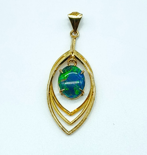 Beautiful australian opal - beautiful, gold