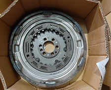 Dual Mass Flywheel Fits Renault Megane MK3/Captur/Clio MK4 1.2 Petrol  415073109