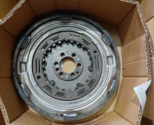 Dual mass flywheel - dual, fits