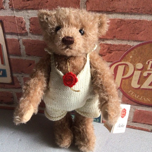 Artist bear richie teddy - artist,