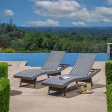 SunVilla Seagrass Padded Wicker Sun Lounger - Set of 2 (SRP £475) *USED*