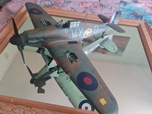 Airfix hawker hurricane 1 - hawker,