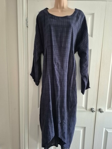 Bnwt navy blue check print - navy,