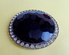 VINTAGE ROUND BLACK FACETED SEW ON DRESS APPLIQUE ADORNEMENT WITH 38 RHINESTONES