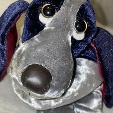 Hush Puppies Basset Hound 6”