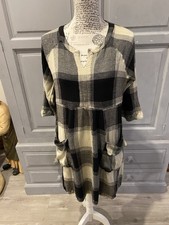 Ladies The Masai Clothing