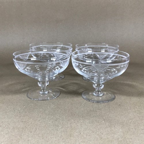 Set cut crystal stuart - cut,