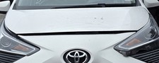 TOYOTA AYGO BONNET FACE LIFT HINGES GENUINE 2021 5/3 DOOR OEM WHITE 40R