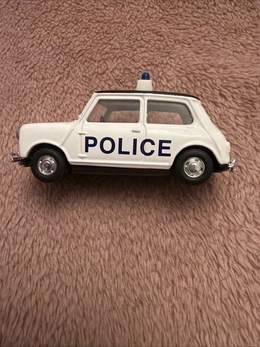 Corgi classic mini - police, car
