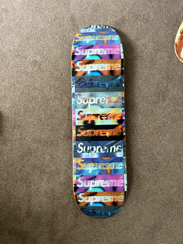 Supreme distorted logo deck - logo,
