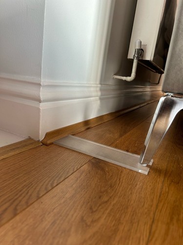 Bespoke clear acrylic wall - acrylic,