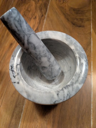 Pestle and mortar set - and,