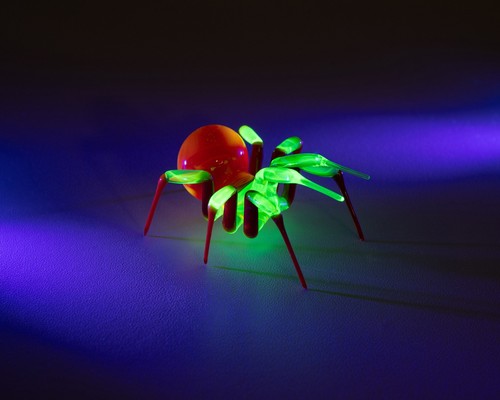 Red glowing glass spider - red,