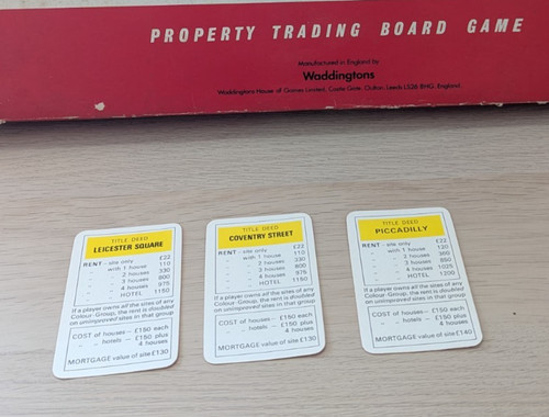 Waddingtons monopoly - waddingtons,