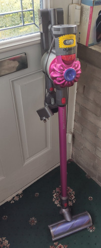 Dyson motorhead with - dyson, v7