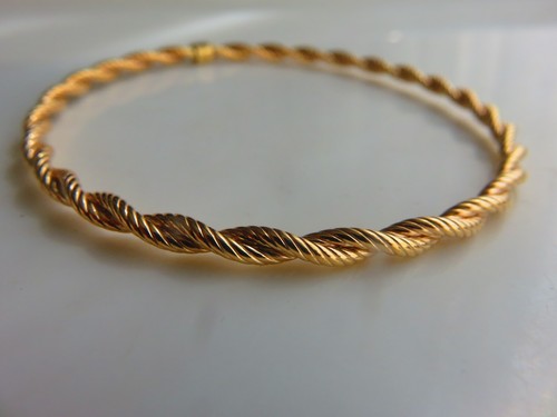 Gold slave bangle - twisted, 3mm