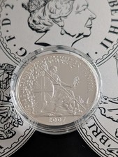 2007 Silver Britannia 1oz Coin in Capsule  Royal Mint 