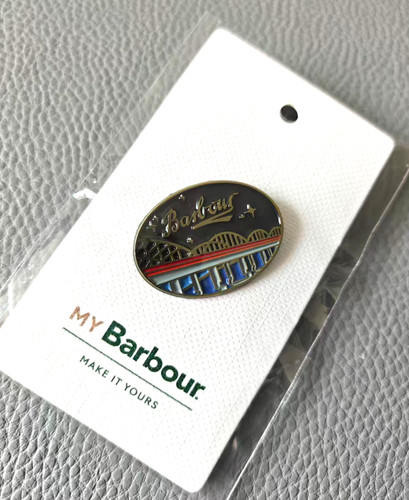 Barbour enamel pin - pin, badge