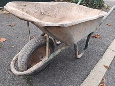 Wheelbarrow 120 L .light strong galvanised with Pneumatic Tyre.