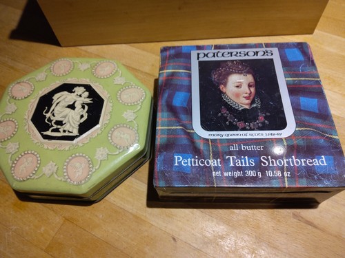Tins vintage original - 2,