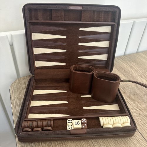 Travel backgammon set with - travel,