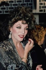Joan Collins attends the 42nd