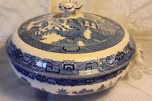 Wedgwood willow lidded pot - willow,