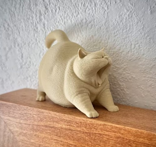 Yawning cat statue desktop - cat,