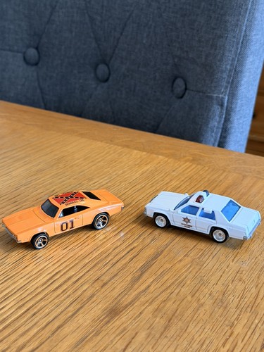 Hotwheels matchbox police car