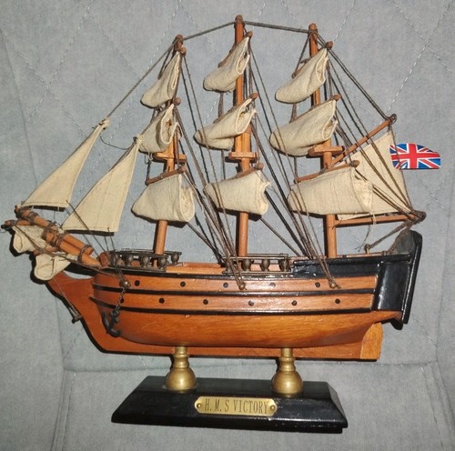Vintage victory wooden - vintage, h.m.s.