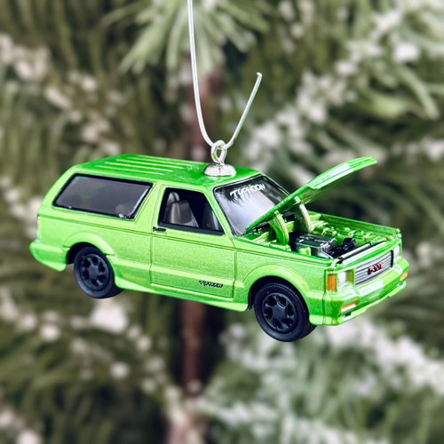 Gmc typhoon christmas - gmc, tree