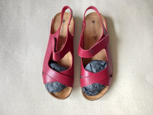 Brand new women pavers - new,