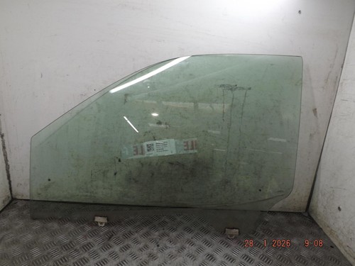 Nissan elgrand left passenger - left,