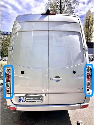 Chrome rear light rim - light,