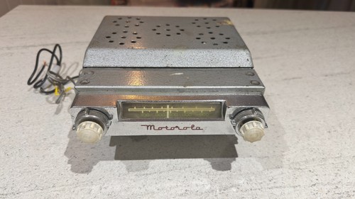 Vintage car radio motorola - radio,