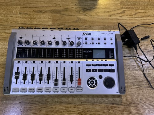 Zoom r24 track multi - zoom, 8-track