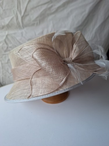 Silver beige hat - by, hatbox