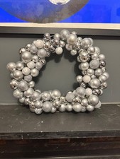 christmas bauble wreath