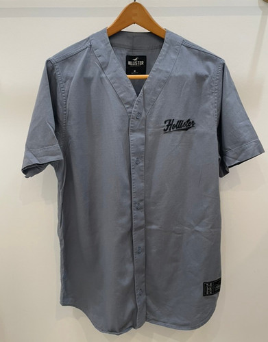 Hollister embroidered logo - hollister,