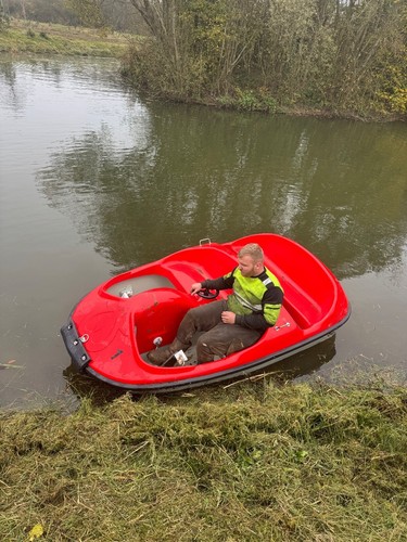 Seater pedalo boat fishing - 4,