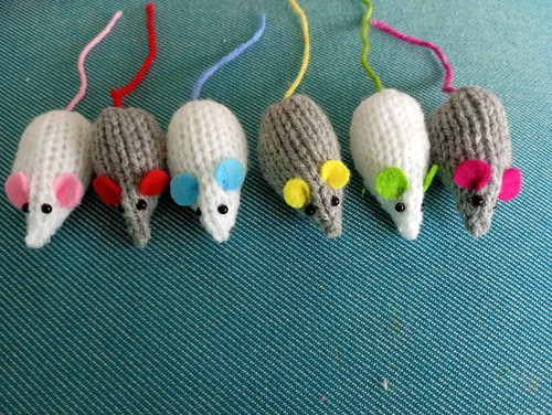 Hand knitted mice - x,