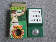 CRICKET GAME - PALITOY POCKET