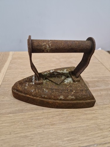 Antique cast iron 5 - antique, flat