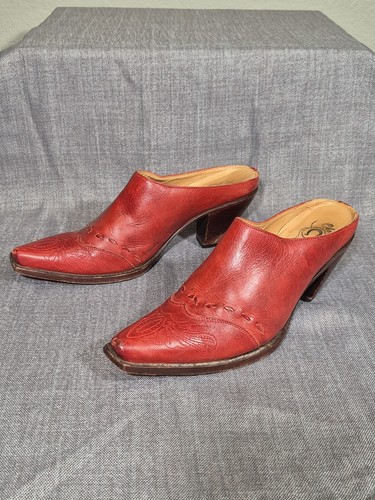 Charlie horse red - charlie,