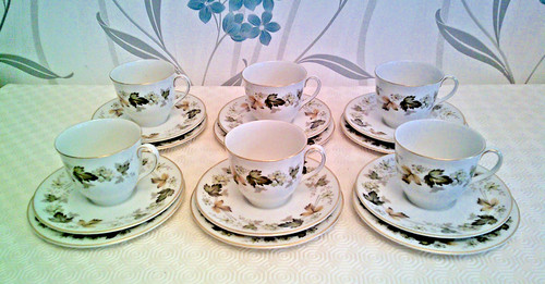 Royal doulton larchmont - royal,
