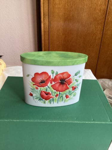 Churchill poppy tin - tin, (empty)